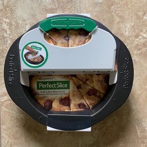 NWT Berghoff Perfect slice round pan with cutter